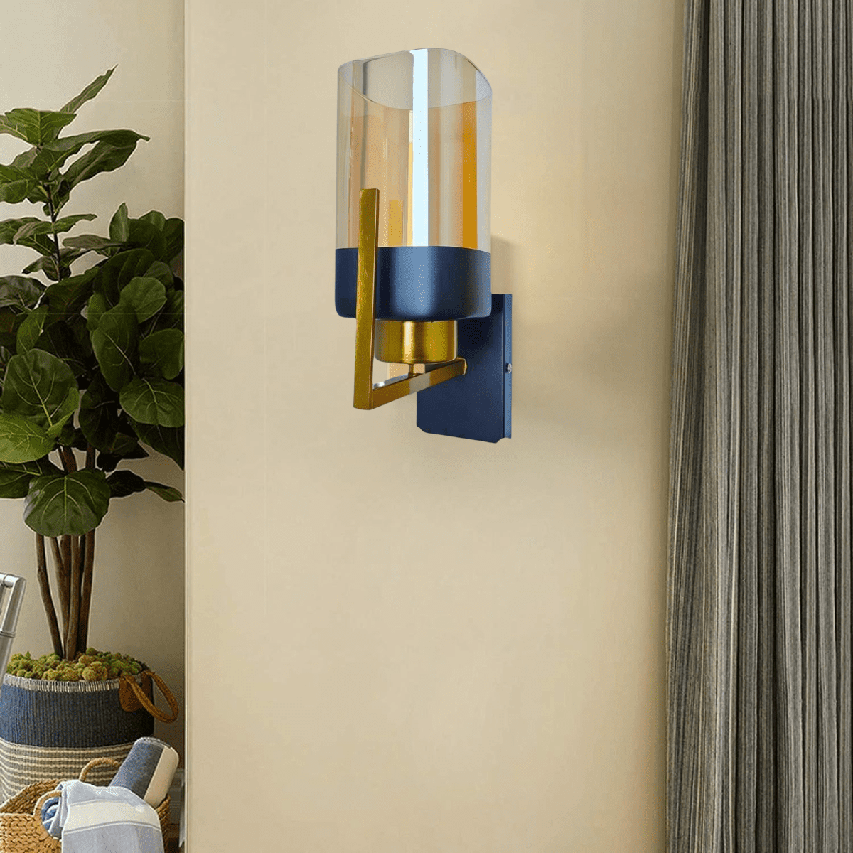 Lampara Aplique Simple Porta Ampolleta E27 Modelo Lesath Ambar - Imagen 3