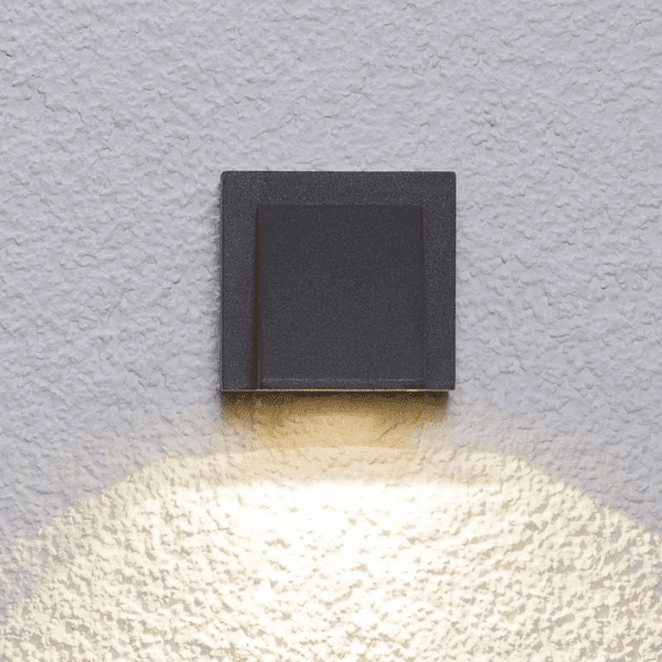 Aplique Led Simple Exterior Ip54 5w 3000k Negro Modelo Kapelle Und - Imagen 4